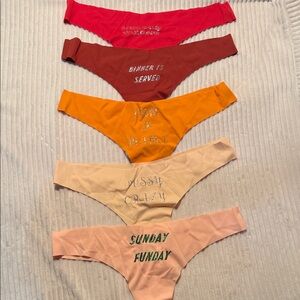 Colorful Graphic Thong Set